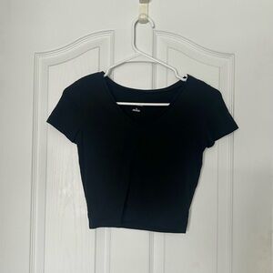 SHEIN Classic Black V-Neck Crop Top